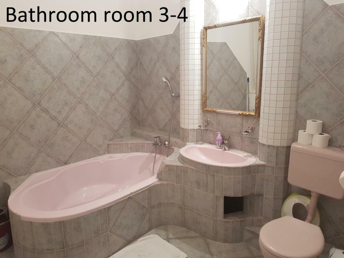 Zoli Apartmanok-Zoli Koelcsey 19 Villa Hajdúszoboszló Buitenkant foto