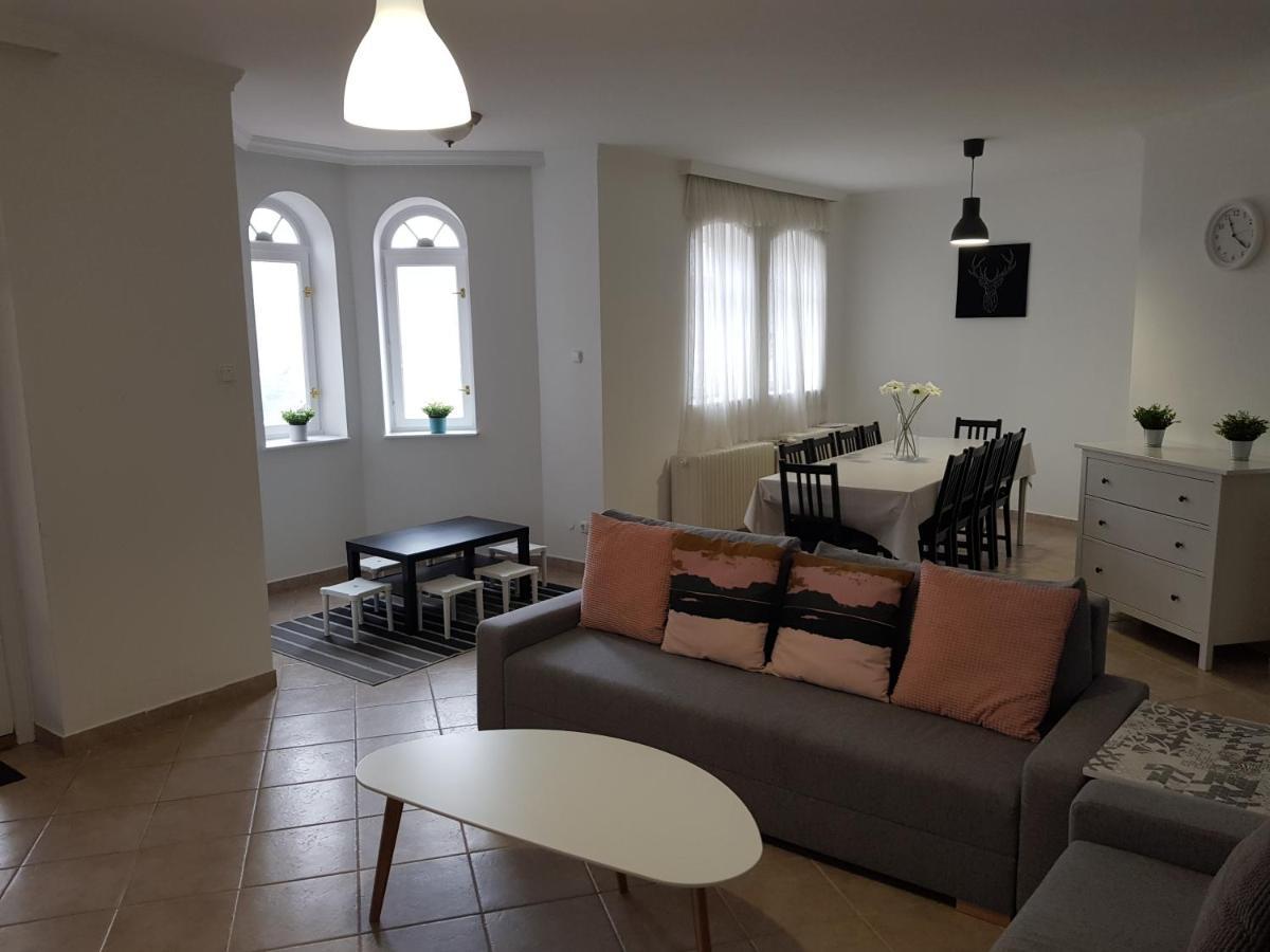 Zoli Apartmanok-Zoli Koelcsey 19 Villa Hajdúszoboszló Buitenkant foto